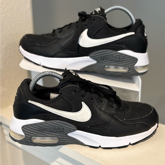 Nike Air Max Excee Black/gray/white Running Sneakers Shoes Women’s Size 9 - Picture 1 of 9